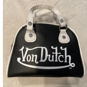VON DUTCH Women's Classic 51 Black Bowling Bag 8.25" W x 6.75" H x 4.5" D NEW